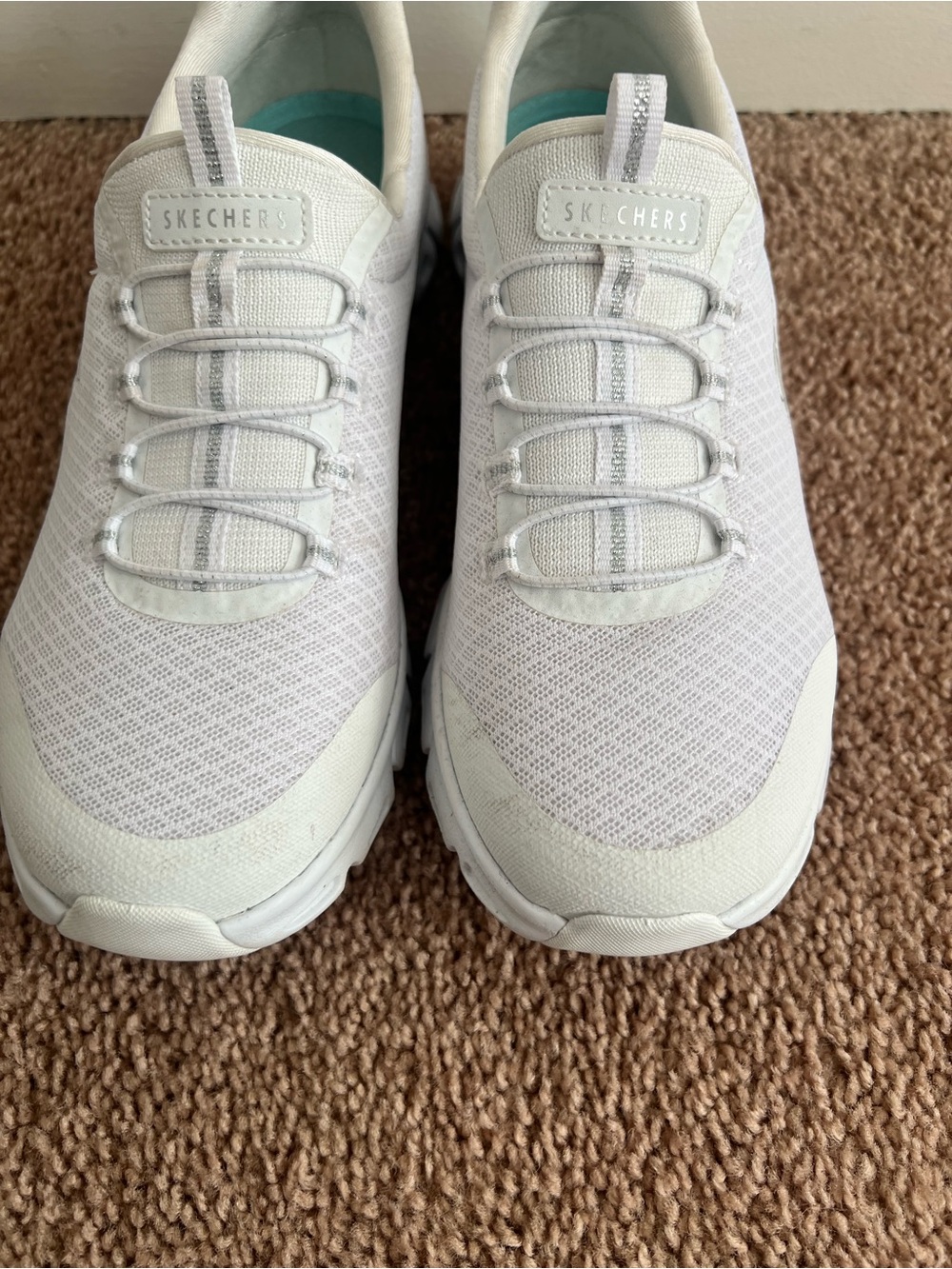 Skechers Women’s White Glide-Step Slip-On Sneaker 9 - Picture 2 of 9